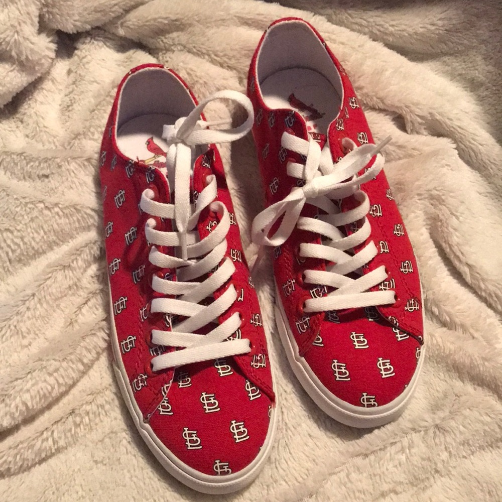 St.louis cardinal converse style lace up sneakers
